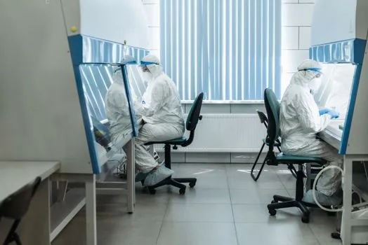 AAC Block selection for cleanrooms - Skim-coat and topcoat system: the real cleanroom interface on AAC
