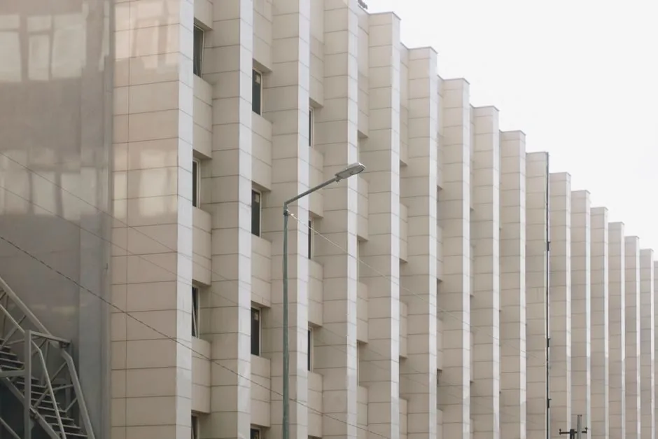 AAC Block Selection for Hospitals: Density, Strength, and Wet-Zone Spec Map