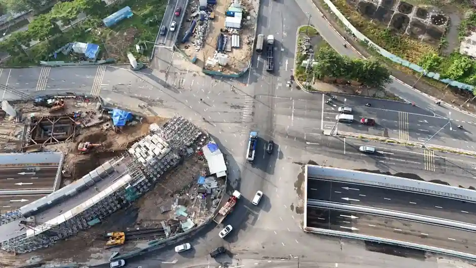 Aerial Work Platform Selection for Urban Infrastructure: Four Gates That Decide the Build