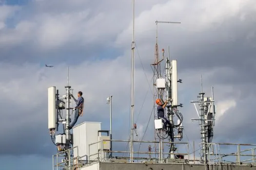 Aerial Work Platform selection for urban infrastructure - Compliance, Training, and Documentation