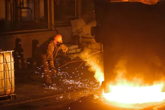Casting Ladle selection for aerospace components - Refractory lining selection and preheat discipline