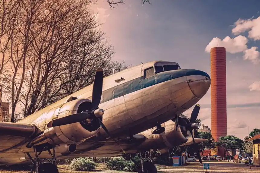 Aerospace Pneumatic Silencer Selection: Materials, Backpressure, and AS9100 Gates