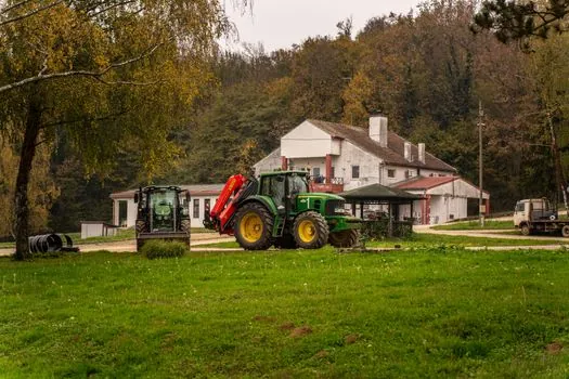 Concrete Pump Truck selection for agriculture - Chassis, Emission Stage, and Farm Access