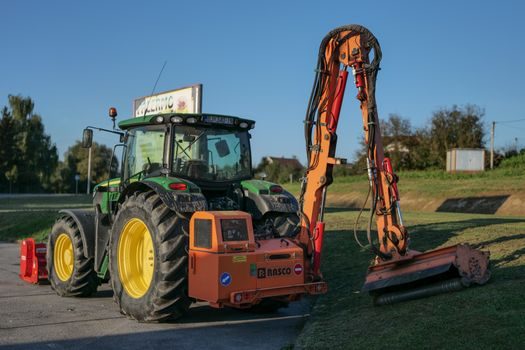 Die Casting Machine selection for agriculture machinery - Where the die-casting spec hits real use cases in the field