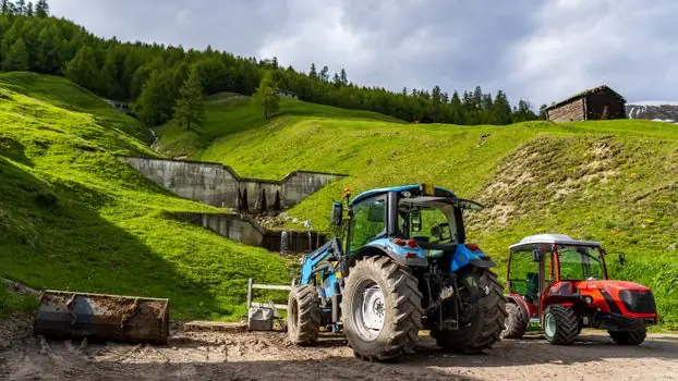 Tapered Roller Bearing selection for agriculture machinery - Sealing, lubrication, and contamination control