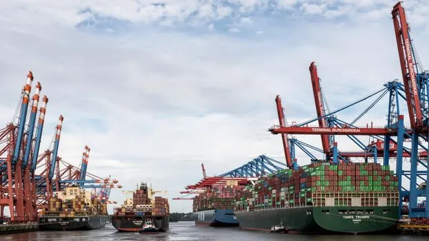 AGV Robot selection for port logistics - Spec Comparison: AGV Types for Port Logistics