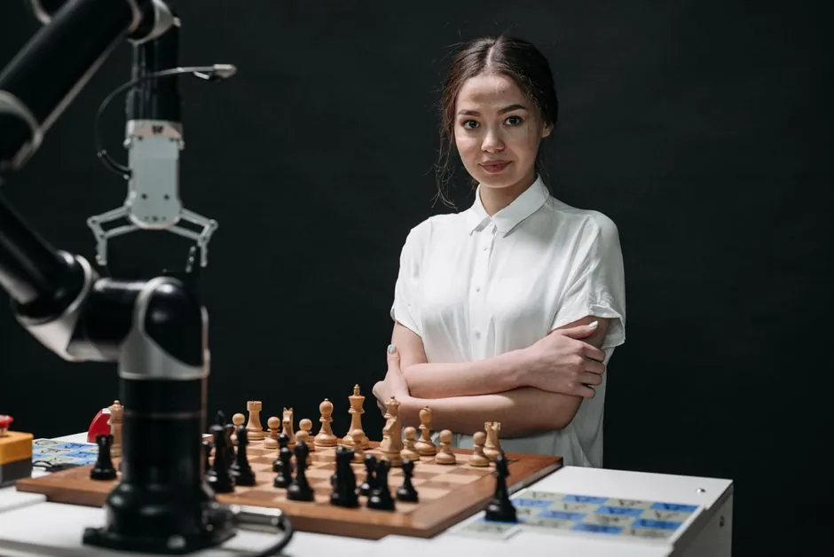 AI Accelerator Landscape 2026: H100, MI300X, Gaudi 3 Spec Gate