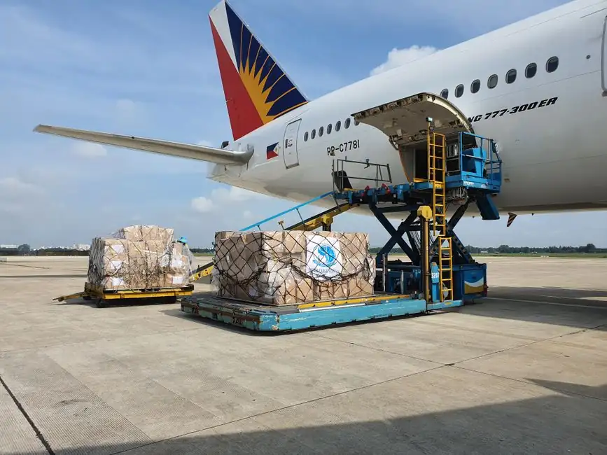 Air cargo order picker selection: 2026 capacity, lift, and floor rules