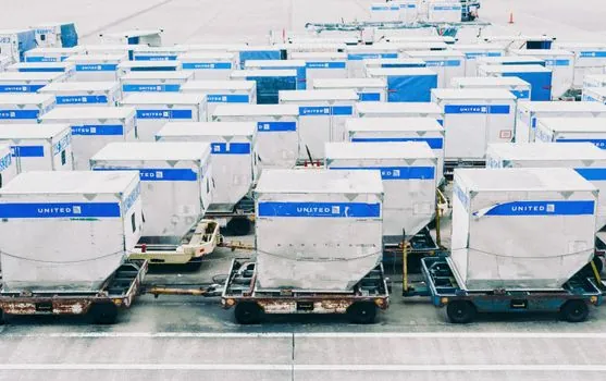Vertical Lift Module selection for air cargo - Software Integration: WMS, ERP, IoT, and the Air-Cargo Stack