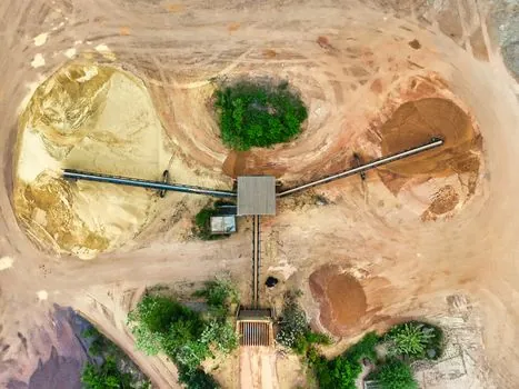 Asphalt Paver selection for mining operations - Standards, Sourcing and Trackable Signals
