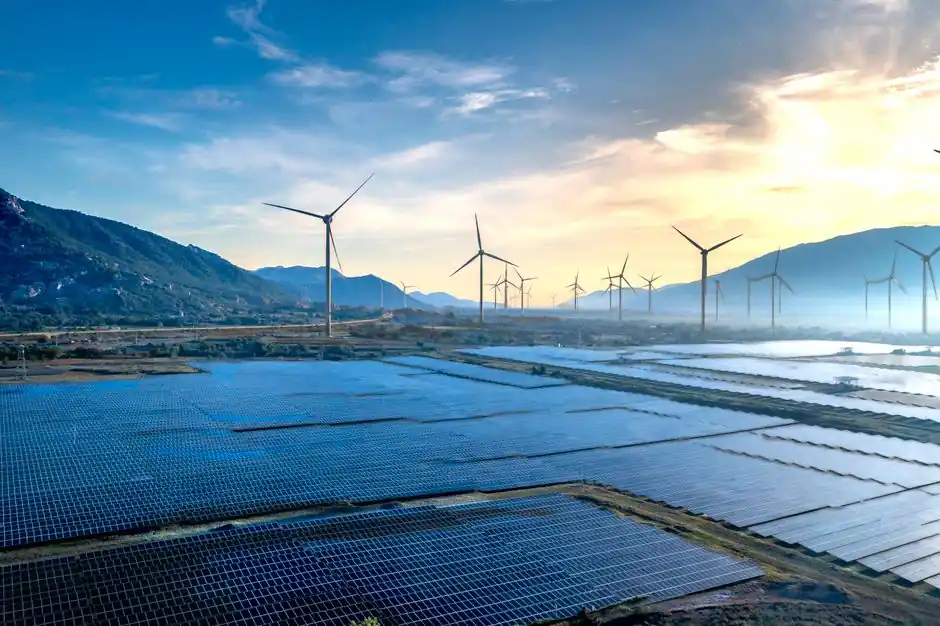 Battery Energy Storage Competitive Landscape 2026: Cell Chemistry, Cabinet Form Factors