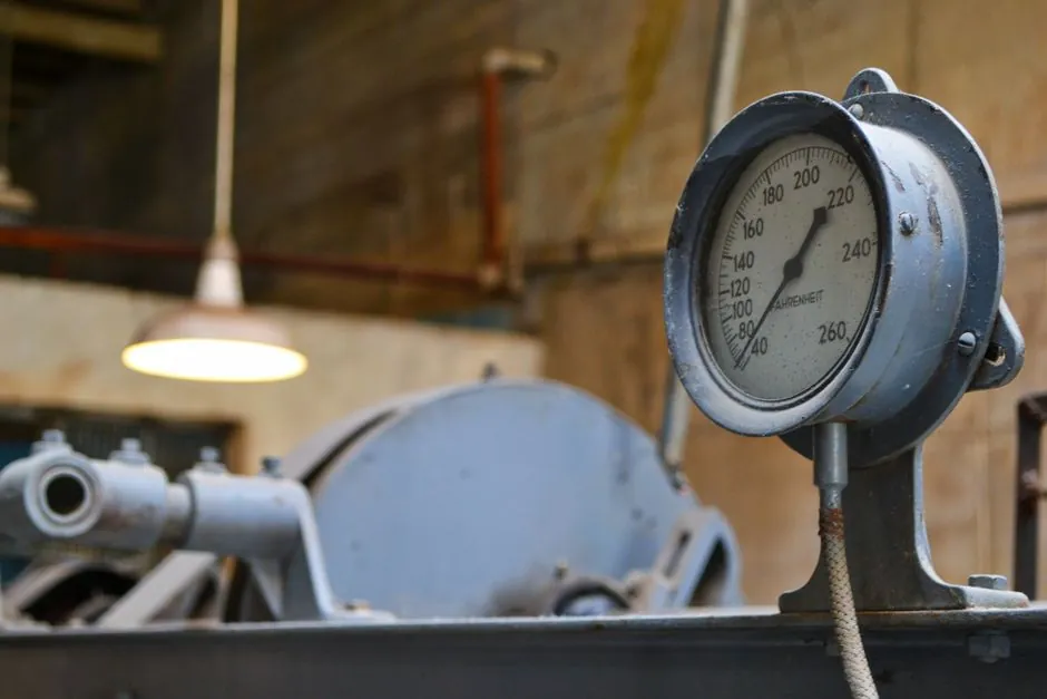 Bimetal Thermometer vs Temperature Transmitter: Response Time Decision Map
