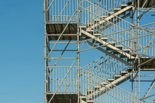 Scaffolding selection for bridge construction - Movable Scaffolding Systems (MSS) for Repetitive Segment Casting
