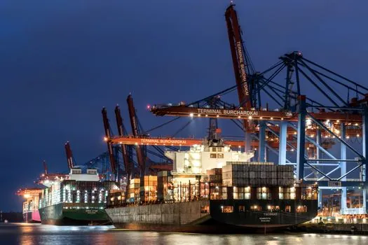Carbon Fiber selection for marine engineering - Selection Workflow and Sourcing Signal