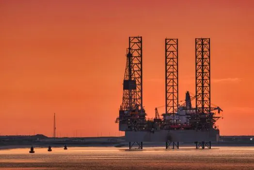 Carbon Fiber selection for oil and gas - CF-epoxy vs. CF-PEEK vs. CF-reinforced thermoplastic lines: criteria comparison