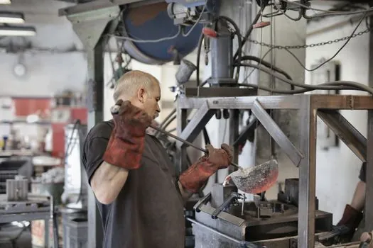 Casting Ladle selection for pump and valve production - Where each option is the right fit, and where it fails
