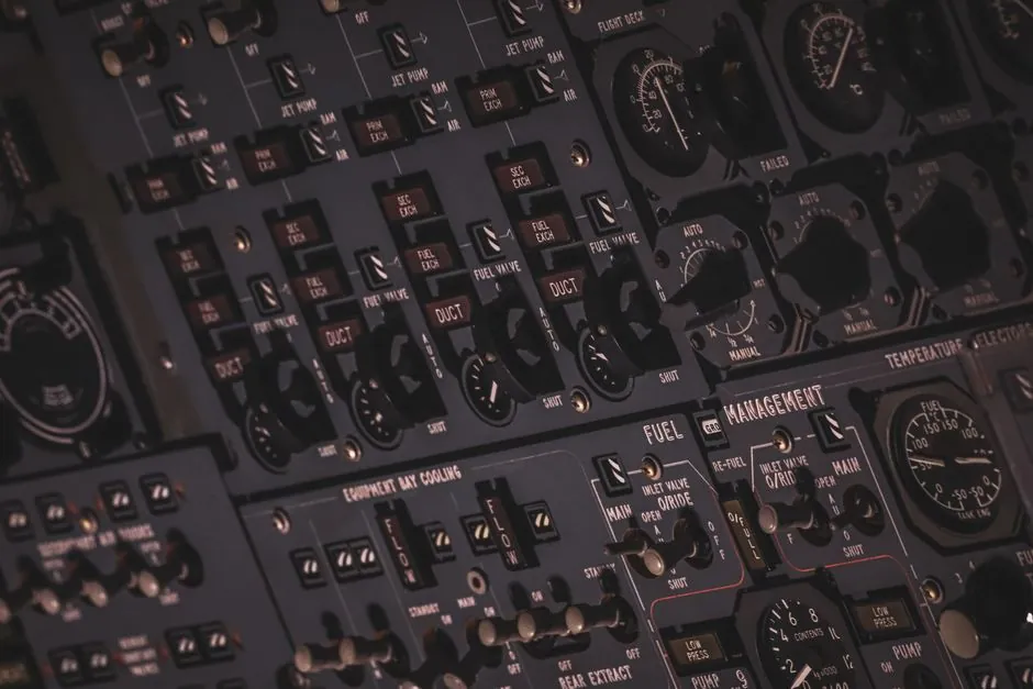 Choosing Pushbutton and Pilot Light Combos: Specs, Zones, and Sizing