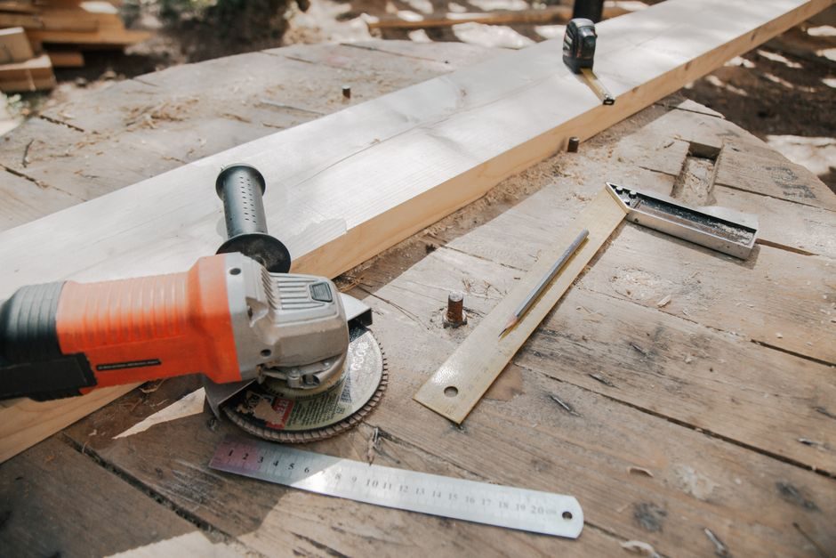 Circular Saw Selection for Interior Finishing: Specs, Blades, and Cut Quality