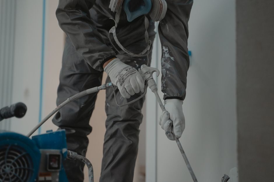 Cleanroom Concrete Release Agent Spec: Reactive Water-Based, Silicone-Free, Sub-2,500 sq