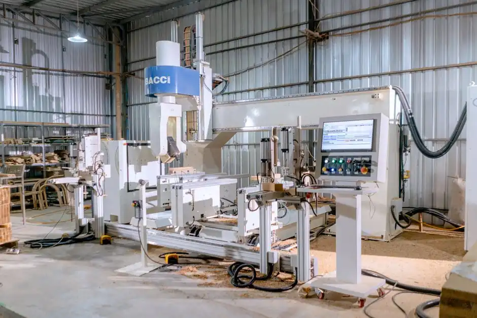 CNC OEM vs ODM: Picking the Right Manufacturing Model for Your Build