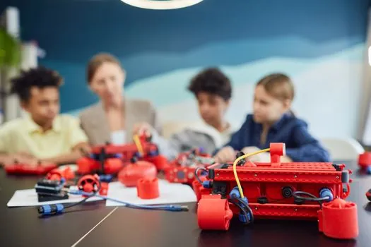 Collaborative Robot sizing and selection guide - Market backdrop and what to track next