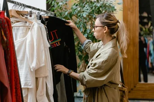 Coding Machine selection for apparel distribution - Speed Tiers and Where Each Tech Fits the Apparel Line