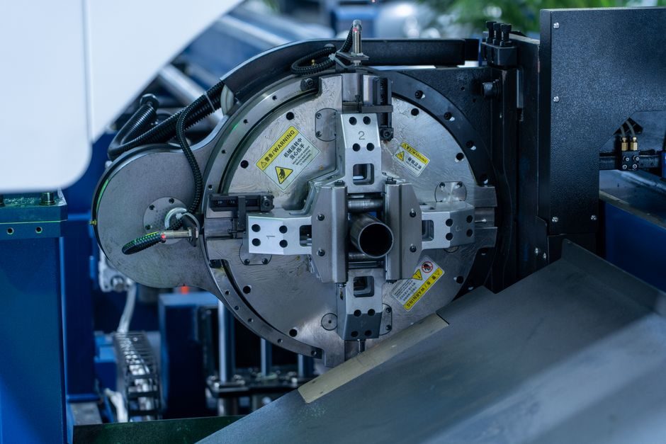 Cold Chamber Die Casting Machine Selection for Rail Components