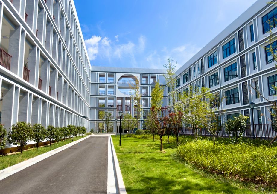 Concrete Admixture Selection for Schools: 2026 Spec Map