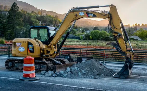 Concrete Vibrator selection for road maintenance - Maintenance and acceptance criteria that keep a road job on spec