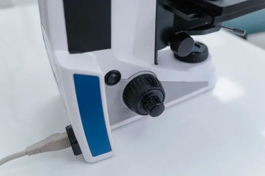 Confocal Displacement Sensor selection criteria - What Confocal Does That Other Sensors Don't