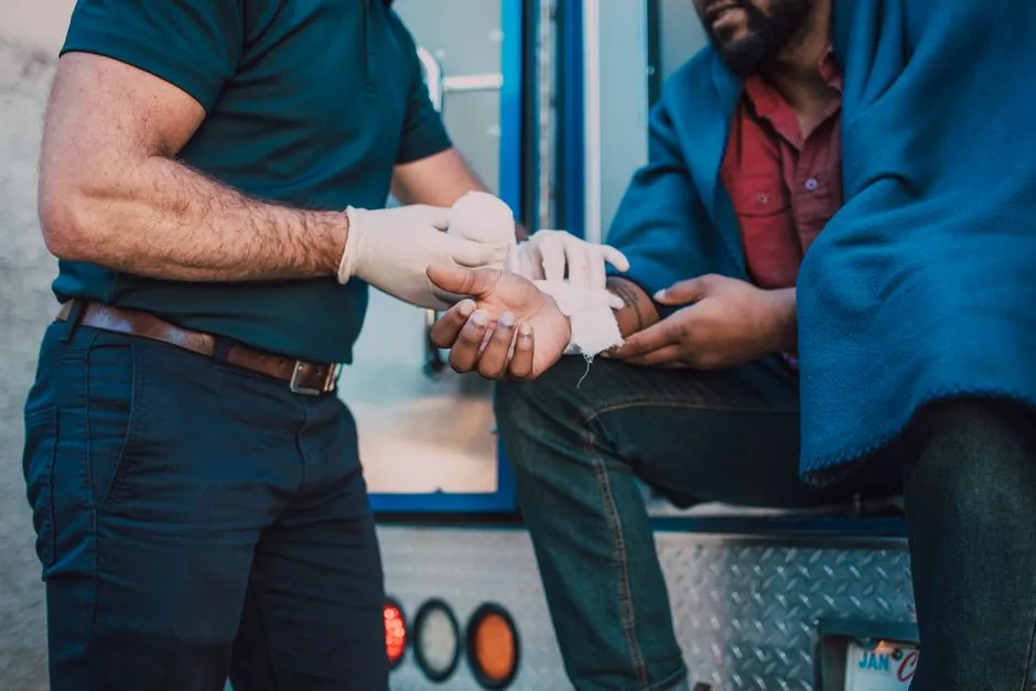 Construction Site First Aid Kit Spec: ANSI Classes, Container Types, and Site Add-Ons