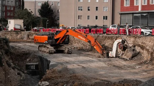 Safety Interlock Switch selection for construction sites - Contact Type, Wiring, and Mechanical Integration