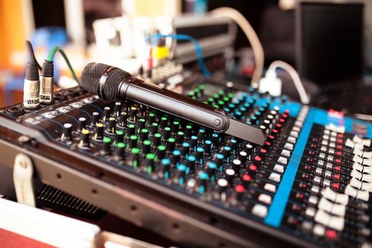 control cable selection guide - Screening: Braid, Foil, or Both