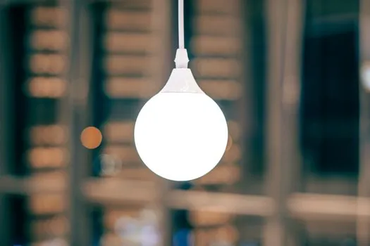 Core Making Machine selection for lighting fixtures - Selection criteria: weight, finish, batch, and insert compatibility