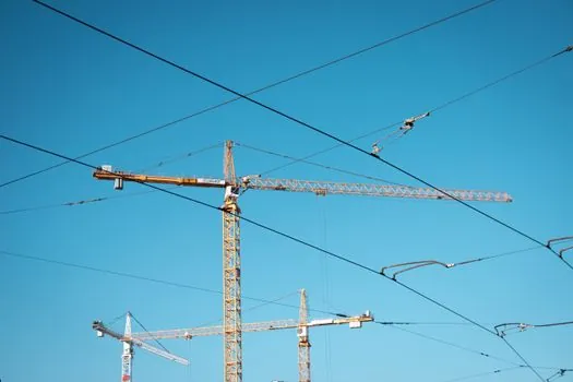 Crawler Crane selection for quarrying - Sizing the crane to the bench