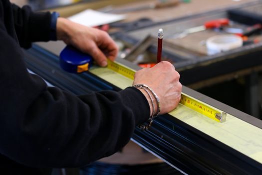 crossed roller guide vs linear module for positioning accuracy - Selection criteria: a side-by-side scorecard