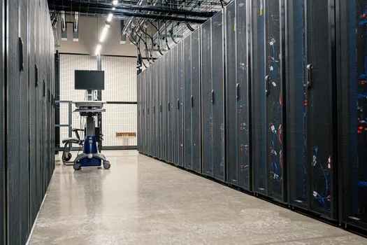 data center sourcing from China guide - Limits, failure modes, and the spec gaps that bite first