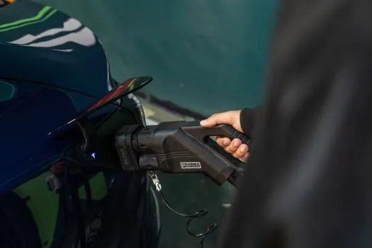 EV charging station procurement strategy guide - Hardware Triage: Connectors, Thermal, Cybersecurity