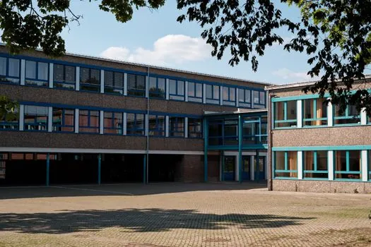 Deformed Rebar selection for schools - Mechanical Couplers vs. Lap Splices in School Columns