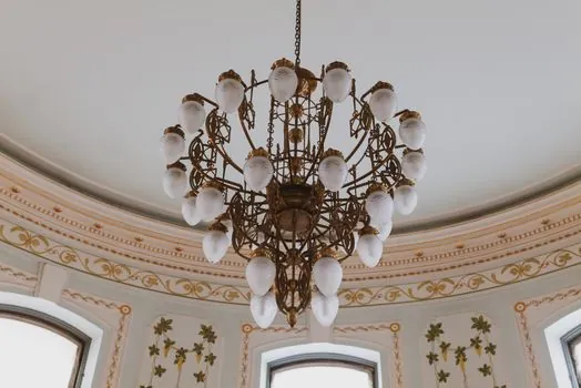 Degassing & Refining Unit selection for lighting fixtures - Comparison of In-Line Options