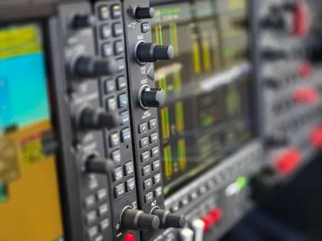 display panel production line design - Schedule, risk gates, and supplier interfaces