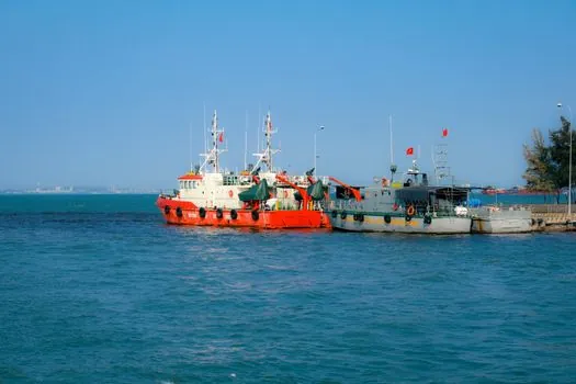 Dock Leveler selection for chemical shipping - Sourcing, Standards, and What to Verify Before Order