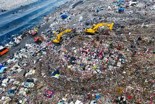Dynamic Compactor selection for landfill operations - Standards, Compliance, and Specification Anchors