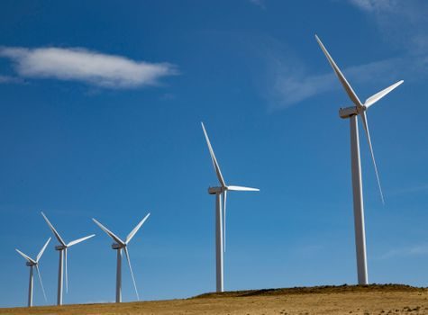 electric motor industry 4.0 adoption - Energy efficiency: IE5, IEC 61800-9-2, and variable-speed drive losses
