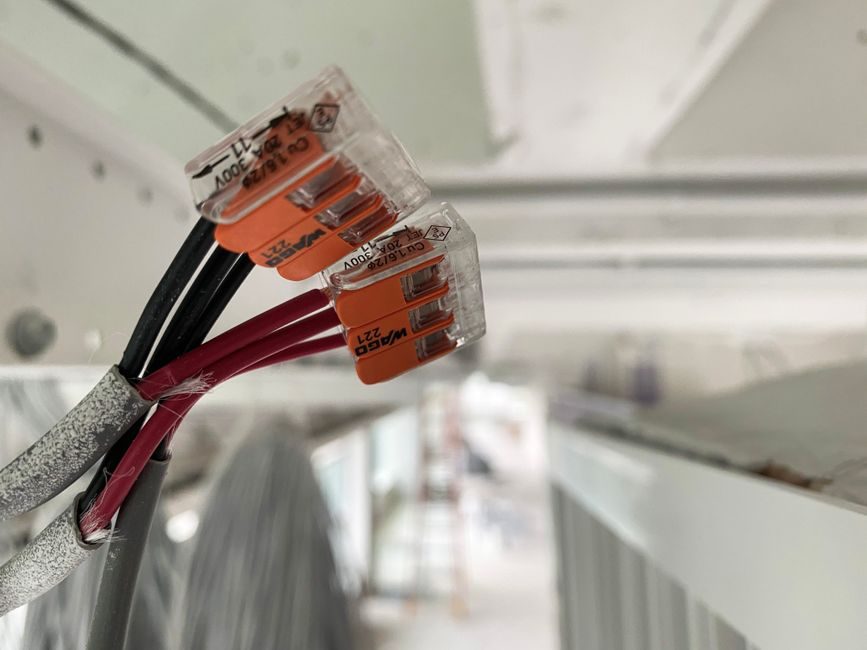Energy Meter vs Insulation Resistance Tester: Spec Map and Buying Guide