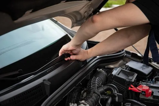 EPDM Rubber selection for automotive manufacturing - Material Comparison: EPDM vs NBR vs TPV vs Silicone for Auto Seals