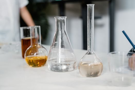 epoxy resin suppliers and manufacturers list - Selection Criteria: Matching Grade, MOQ, and Audit Tier