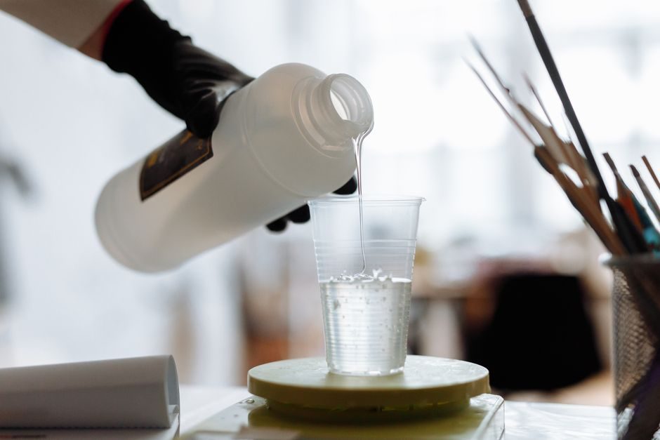Epoxy resin supply chain 2026: chlorine specs, feedstock pressure, sourcing reality