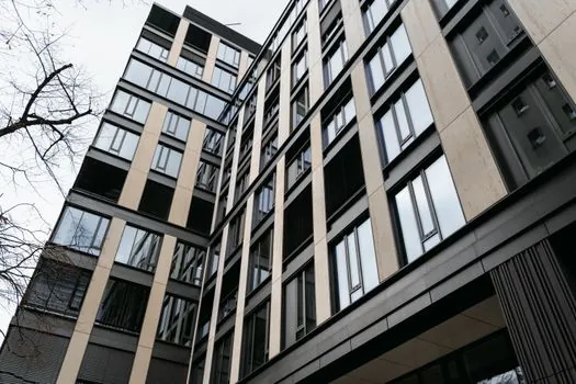 EPS Board selection for commercial buildings - White vs grey graphite, and the lambda trade