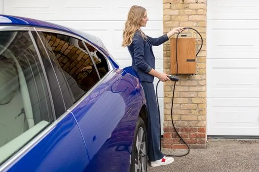 EV charger industry 4.0 adoption - Comparison: I4.0 Stack Options for an EV Charger OEM
